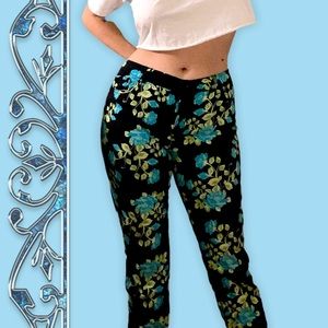😍BOGO NWOT High Rise Floral Pants